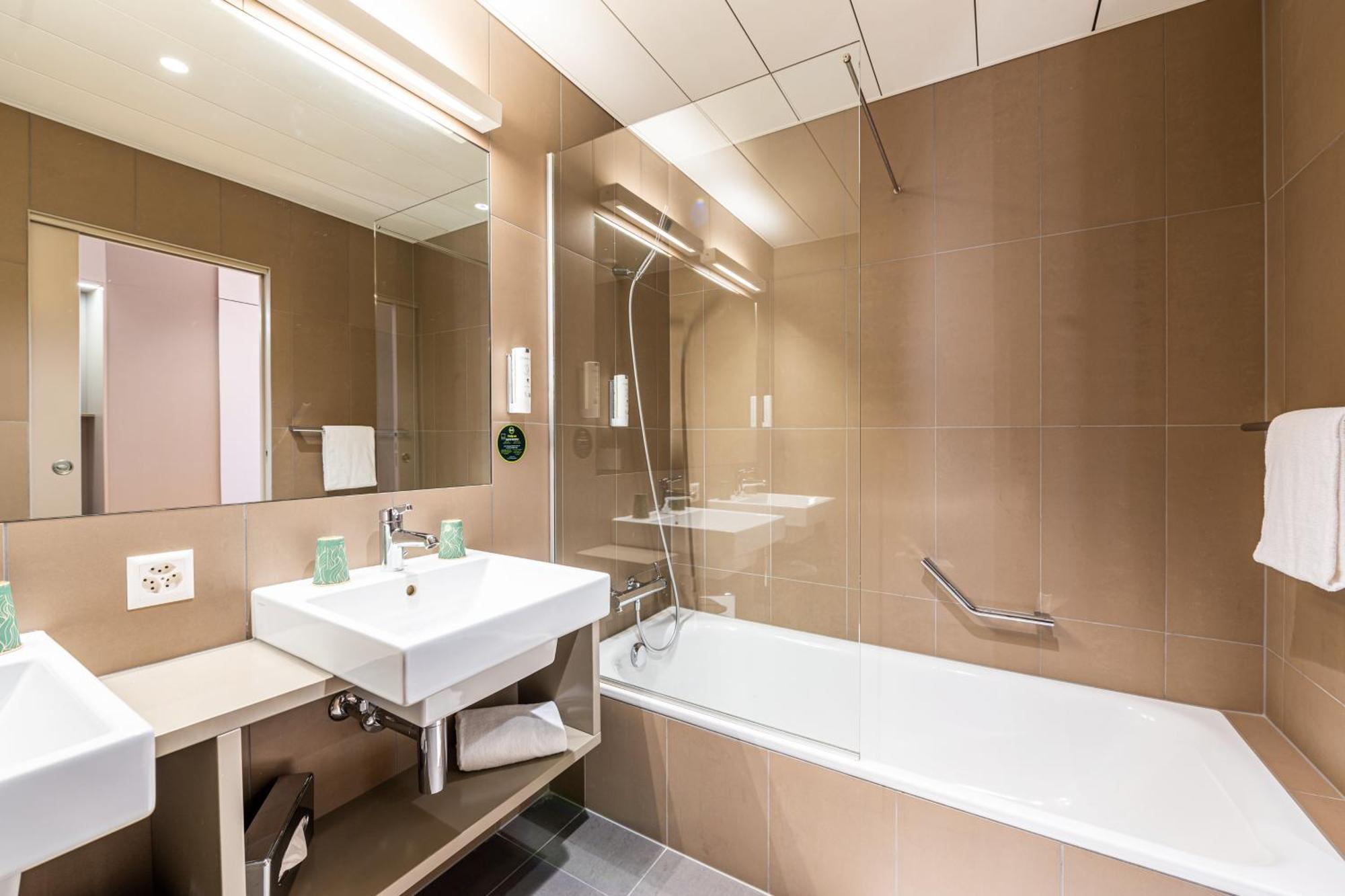 B&B Hotel Lausanne Криссье Экстерьер фото