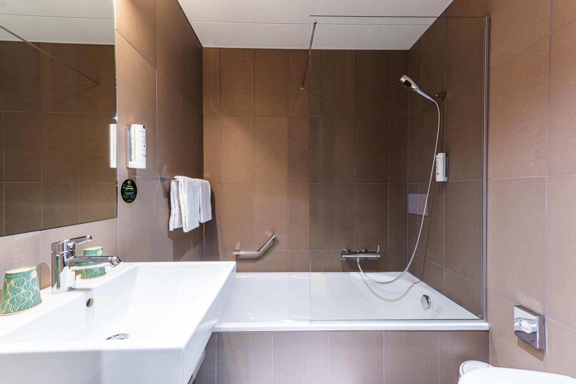B&B Hotel Lausanne Криссье Экстерьер фото